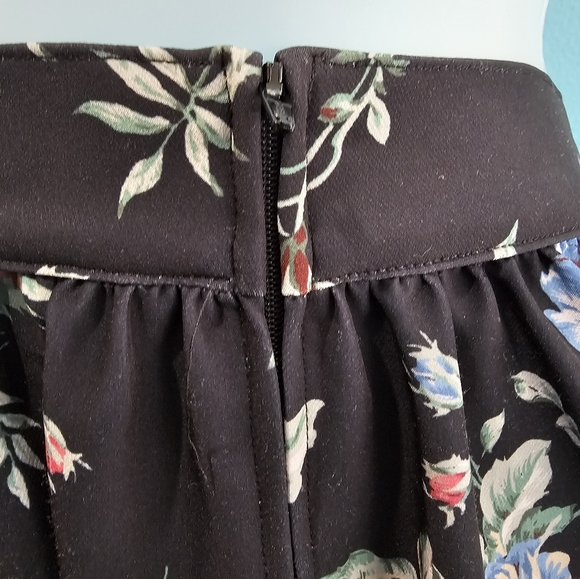 Vixen By Micheline Pitt Floral Black Midi Skirt - Picture 3 of 6